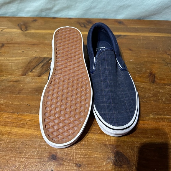 New Vans slip-ons - Picture 4 of 5